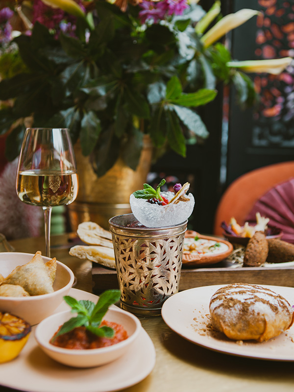 Tajine, couscous ou pastilla : que choisir pour un premier dîner marocain ?